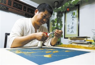 指尖上的藝術(shù) 變廢為寶的麥秸畫(huà)