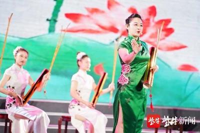 讓非遺“活”起來！鹽城非遺購物節(jié)東臺西溪盛大開啟，麥秸畫綻放時(shí)代光彩